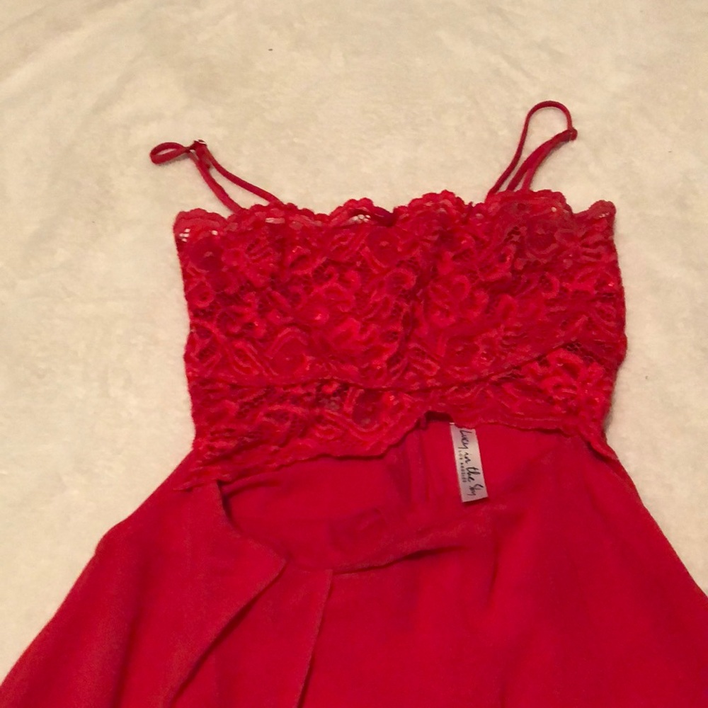 Red lace top prom dress w/ attached spanks.